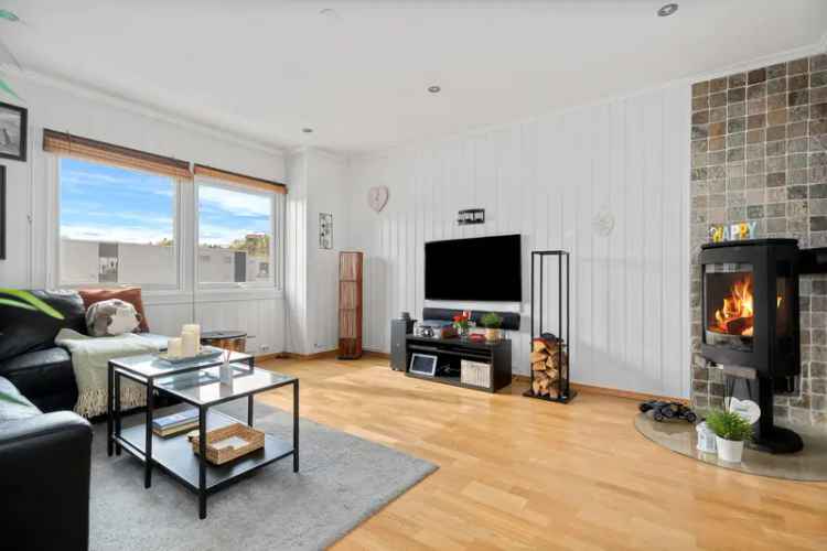 Sentrumsnær 2-roms Selveier med Loft