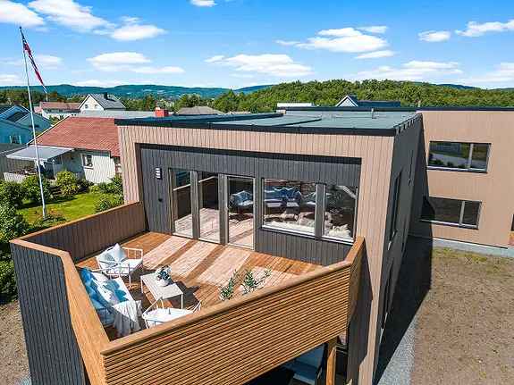 Toppleilighet Tindvegen 78 - Ny leilighet med Utsikt og Sol