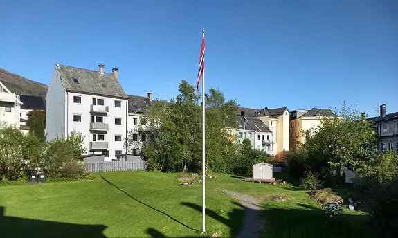 Flott leilighet Danmarksplass - 5 rom