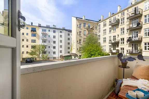 Lys 2-roms leilighet med balkong - Sentral beliggenhet