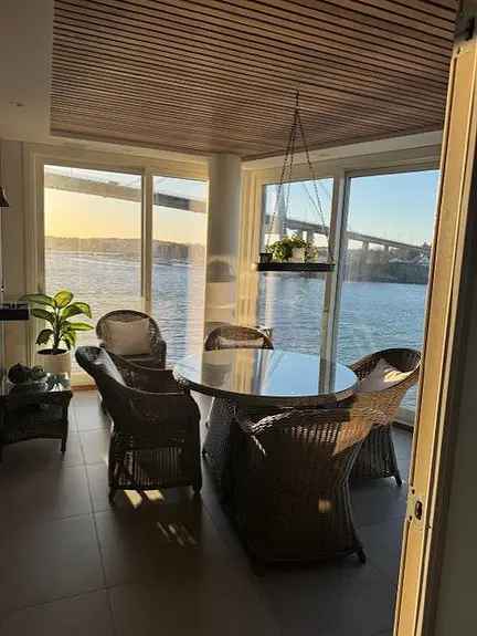 4 roms leilighet sentrum n
ær med sjøutsikt og garasje