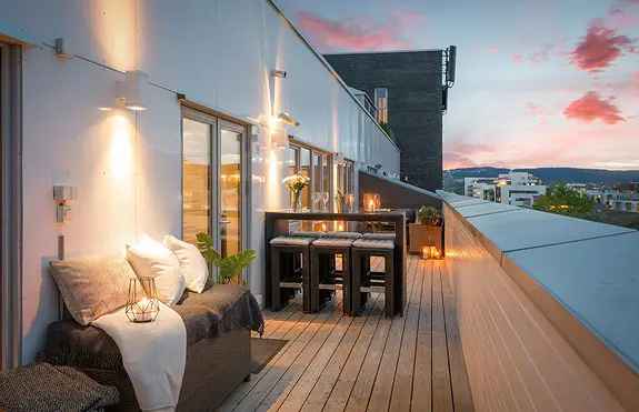 Toppleilighet Løren - 29m² Takterrasse - Garasje - Heis