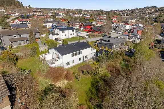 Enebolig Rydningen - Familievennlig med Hage og Garasje