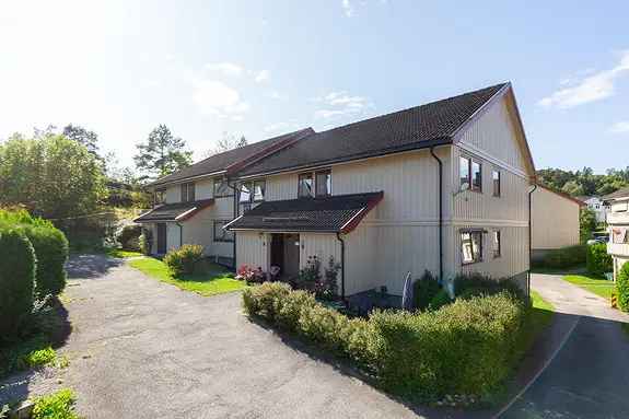Selveierleilighet Skotfoss - Koselig 2-roms med veranda