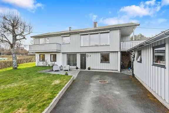 Lyngdal Lunden Enebolig - Innholdsrik Familiebosted