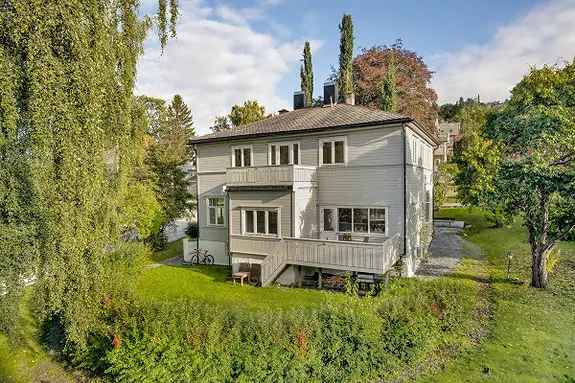 Stor 5-roms leilighet Rosendal  nær NTNU