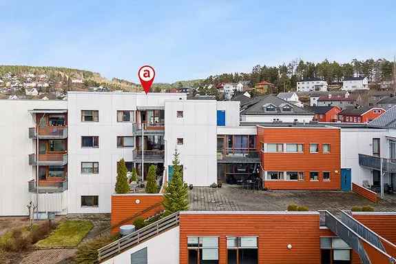 Sentrum 4-roms leilighet med heis og parkering