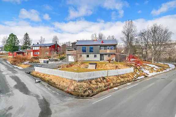 Enebolig Langåsen 4 Soverom Garasje Flott Utestue
