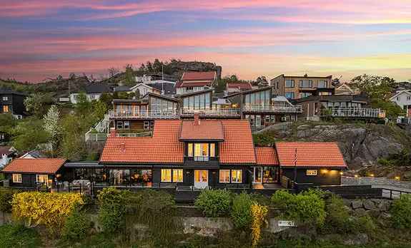 Enebolig med fjordutsikt og sentrumsnærhet