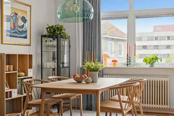 Sentral 2-roms leilighet - Nytt bad - Vestvendt balkong