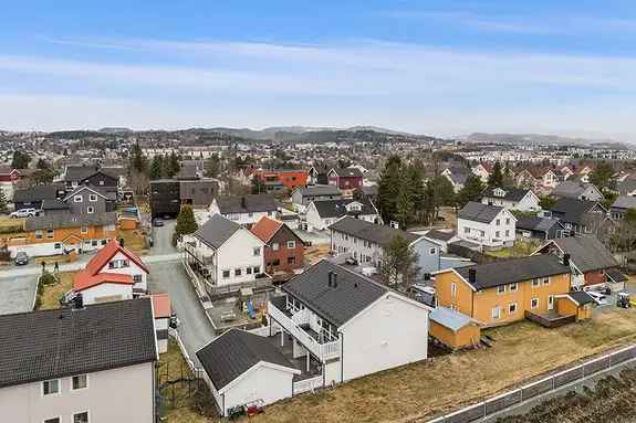 Tomannsbolig Heimdal - 3 Soverom - Carport m/Lader