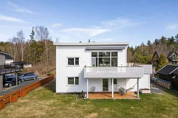 Enebolig 2022 - 4 Soverom - Solrik Hage - Carport