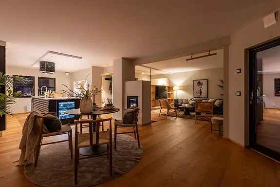 3-roms Leilighet med 2 Carporter og Solrik Terrasse
