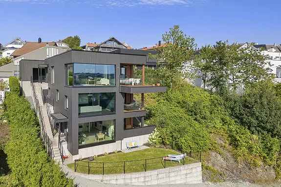 Enebolig Granneslia - Nyere hus med hybel og fantastisk utsikt