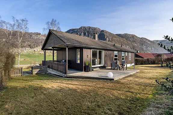 Enebolig Oltedal - Familievennlig - Garasje - Carport