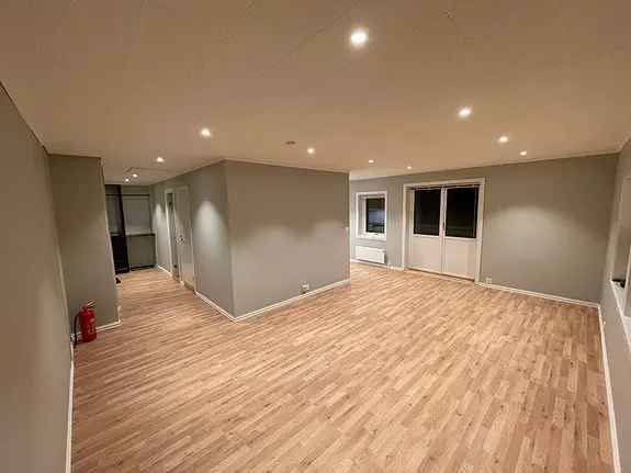 2-roms leilighet Holmestrand sentrum parkering balkong