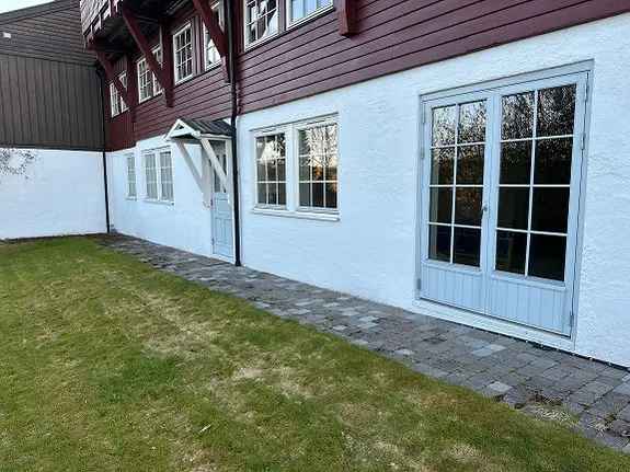 Hybel til leie i Lommedalen - 2 roms leilighet med uteplass