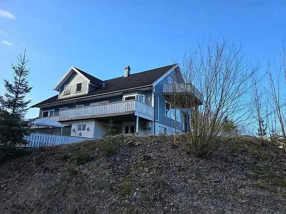 Enebolig Bødalen 250 kvm - 7 soverom - Garasje