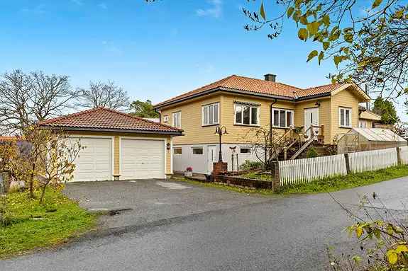 Enebolig Kråkerøy - Dobbel Garasje, Full Kjeller, Oppgradert