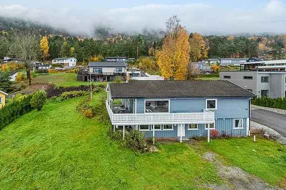 Lys og Trivelig Bolig i Rolige Omgivelser Olleveien 44