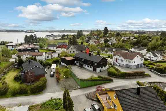 Enebolig 1967 Oppussingsobjekt Stor Tomt Garasje