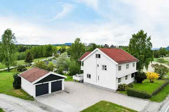 Stor leilighet i Ulefoss - 3 soverom, 126m²