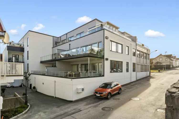 Moderne 2-roms leilighet med stor terrasse