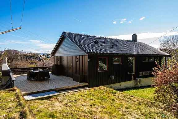 Stor Familiebolig 5 Soverom Integrert Garasje Flott Utsikt