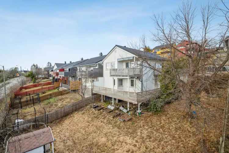 Enebolig Lillehammer to plan stor terrasse