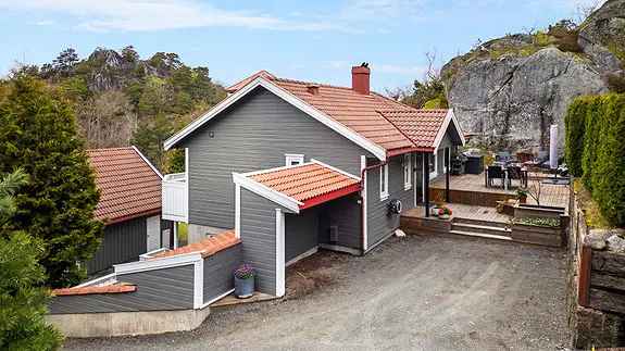 Kjerringvik Enebolig - 2 Utleieleiligheter