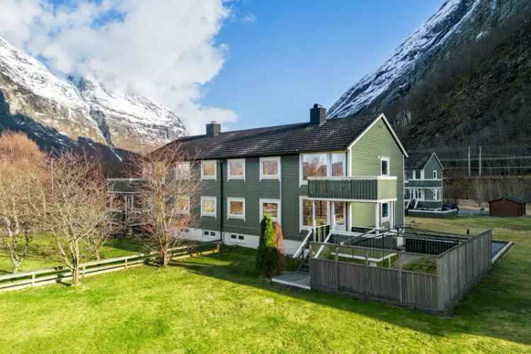 3-roms leilighet med veranda og parkering