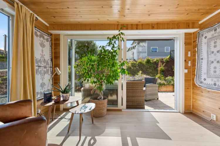 Selveierleilighet 2 soverom Stor terrasse Carport Gjøvik