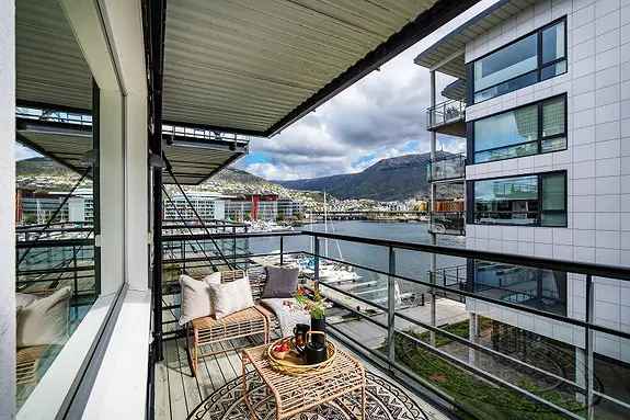Sentrumsnær 2-roms leilighet med balkong og takterrasse