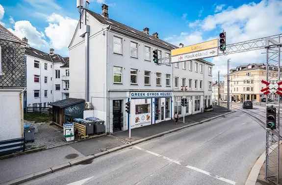 Flott loftsleilighet ved Bybanen 3 soverom