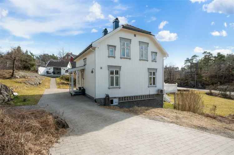 Sjarmerende Enebolig i Kilsund