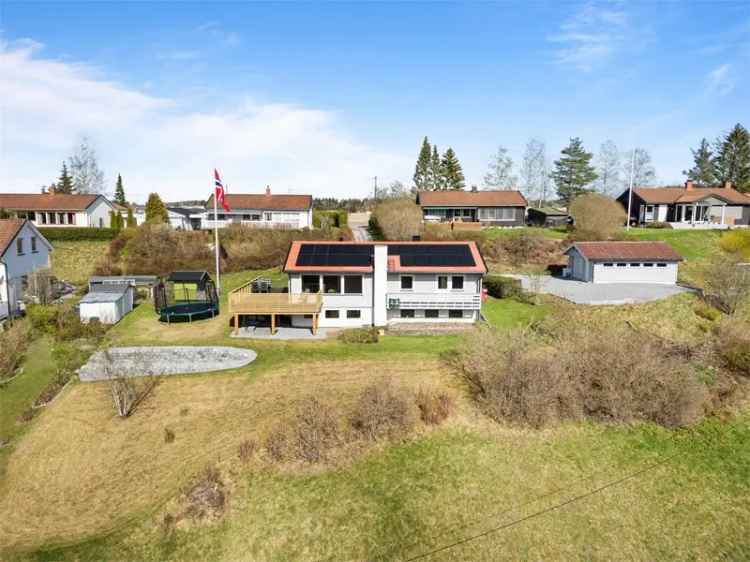 Enebolig Fjuk nar Arnes sentrum