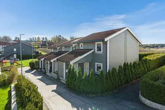 Innholdsrikt Enderekkehus Vestby - Solrik Hage - Barnevennlig