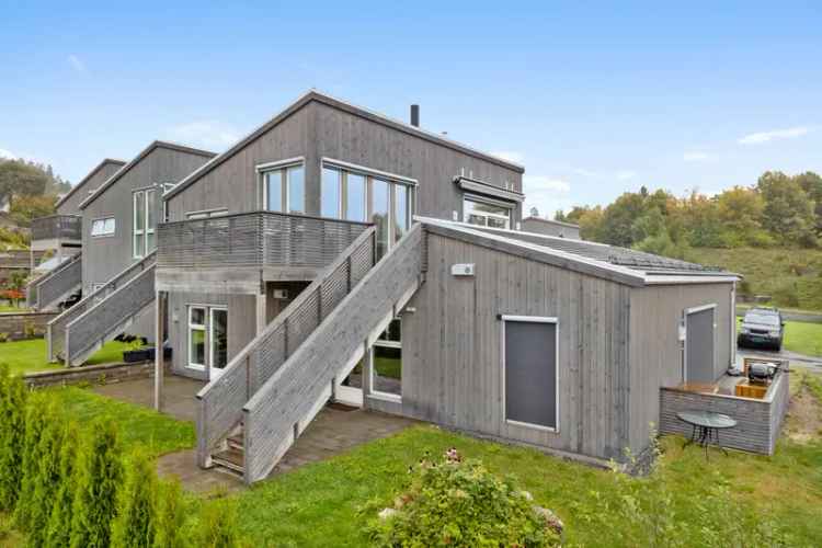 Enebolig med utleieleilighet Mysen
