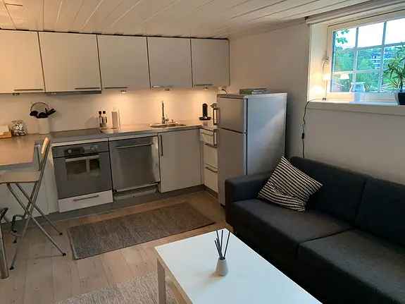 Moderne Hybel 40m2 - Nær Offentlig Transport