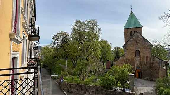 Lys 4-roms leilighet St Hanshaugen