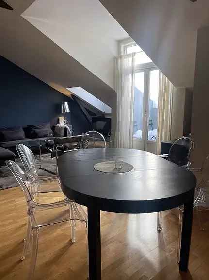 Rom i loftsleilighet ved Bogstadveien