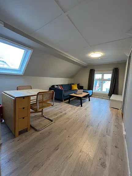 Loftsleilighet Paradis - Nyoppusset og sentralt