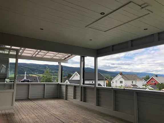 Stor 4-roms leilighet sentralt i Lillehammer