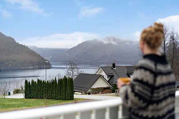 To Mannsbolig Sjøutsikt 3 Soverom Garasje Terrasse