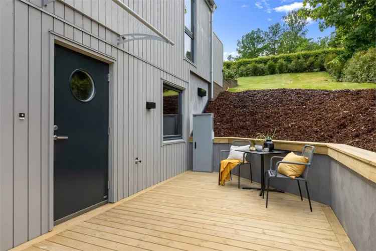 Vestliveien 29B -  Leilighet med stor terrasse nær Åros sentrum
