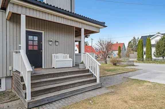 Innholdsrik sentrumsnær enebolig med 4 soverom