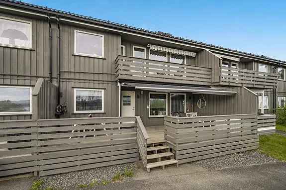 Moderne Leilighet Med Sjøutsikt - Lav Fellesgjeld