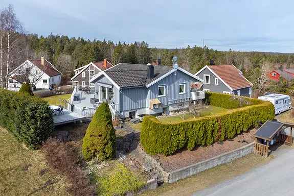 Enebolig Rannekleiv - Integrert Garasje - Barnevennlig