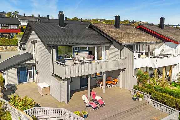 Bønes Enderekkehus - Solrikt - Utsikt - Stor Terrasse