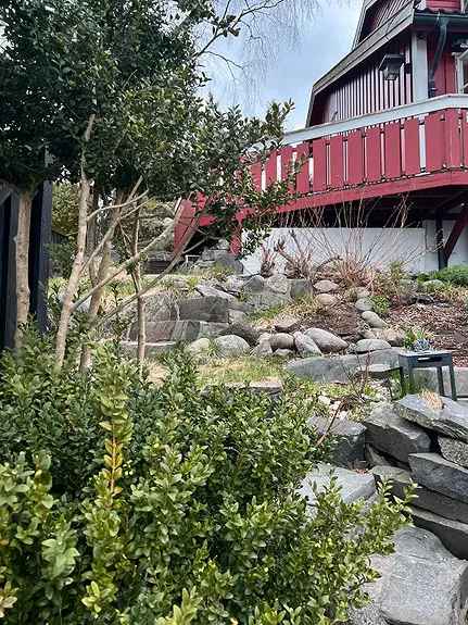 Lys 2-roms Kjellerleilighet Med Hage Og Terrasse